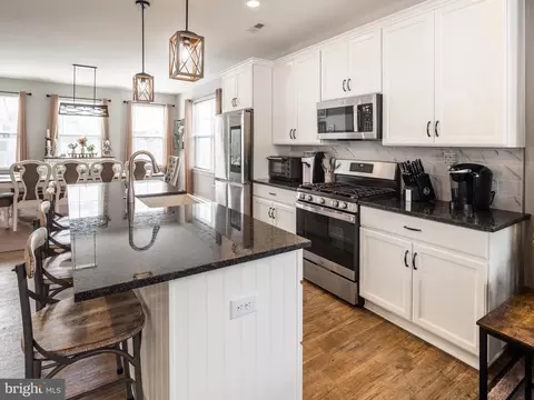 120 Harland Ave, Royersford, PA 19468