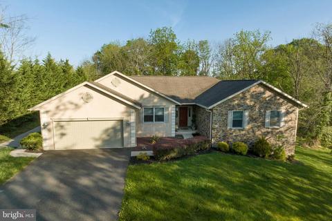 2975 Burton Dr, Gilbertsville, PA 19525