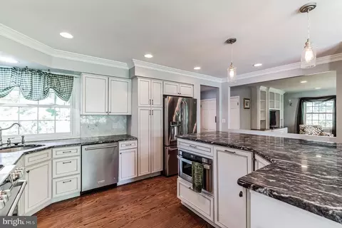 823 Hain Dr, Lafayette Hill, PA 19444