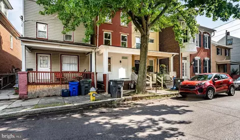 3 Walnut St, Pottstown, PA 19464