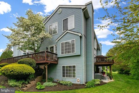 338 Pondview Dr, Harleysville, PA 19438
