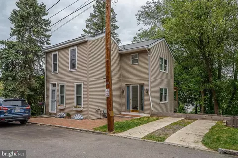 47 Price St, Bala Cynwyd, PA 19004