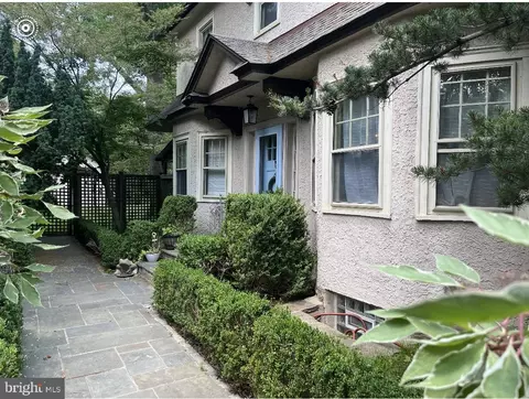 8244 Brookside Rd, Elkins Park, PA 19027