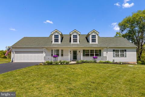 494 Harrison Ave, Schwenksville, PA 19473