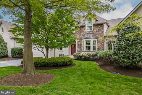 296 Country Club Dr, Telford, PA 18969