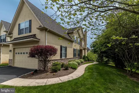 576 Hidden Lair Dr, Blue Bell, PA 19422