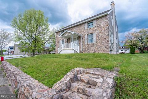 513 Jefferson St, East Greenville, PA 18041