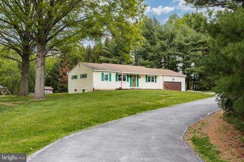 979 S Lewis Rd, Royersford, PA 19468