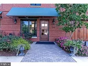 120 Sibley Ave #306, Ardmore, PA 19003