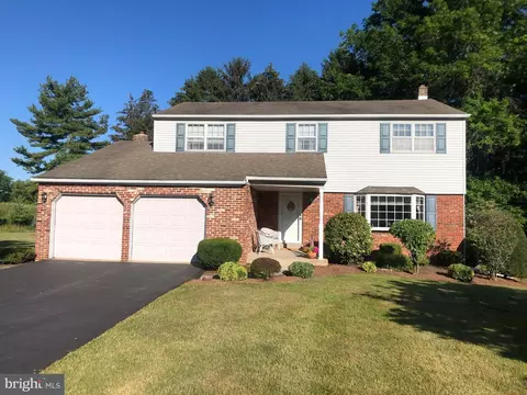 930 Tricorn Dr, Lansdale, PA 19446