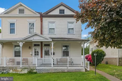 30 Elm Ave, Rockledge, PA 19046