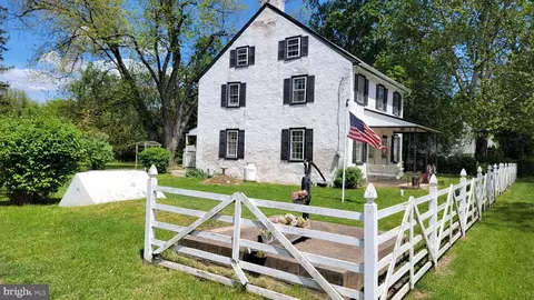 947 Port Providence Rd, Phoenixville, PA 19460