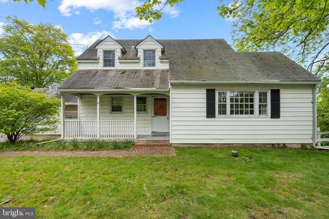 2910 Whitehall Rd, Norristown, PA 19403