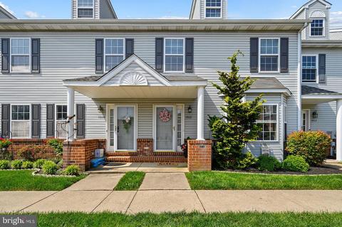 1903 Harrison Ct, Norristown, PA 19403