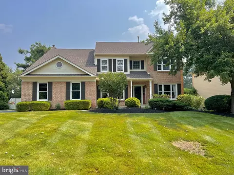 467 Shakespeare Dr, Collegeville, PA 19426