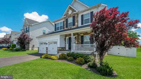 2209 Sunnyvale Dr, Pennsburg, PA 18073