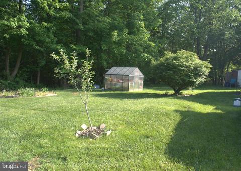 521 Willow Ln, North Wales, PA 19454