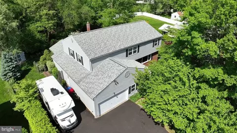 717 Mockingbird Ln, Norristown, PA 19403