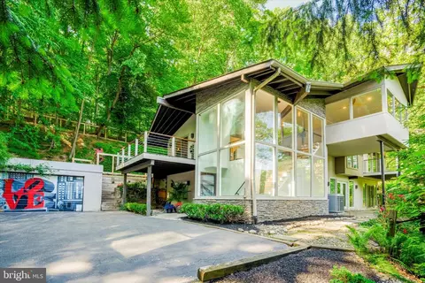 480 Garrison Way, Gulph Mills, PA 19428