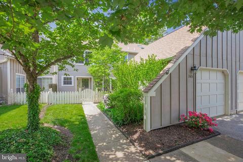165 Orchard Ct, Blue Bell, PA 19422
