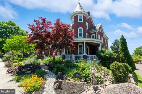 14 Penn Ave, Souderton, PA 18964