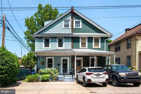 821 Glenside Ave, Wyncote, PA 19095