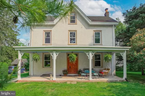 1204 Narcissa Rd, Blue Bell, PA 19422