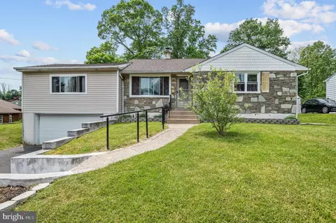 3740 Lukens Ln, Hatboro, PA 19040
