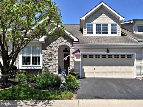 150 Lattice Ln, Collegeville, PA 19426