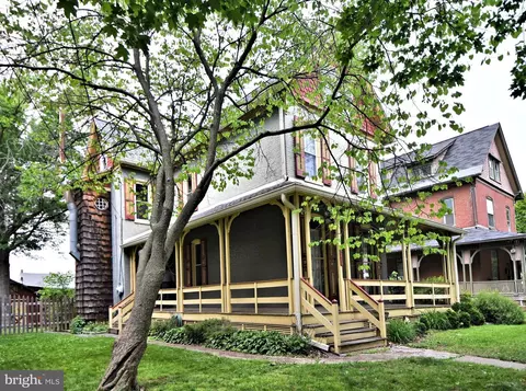 541 N Charlotte St, Pottstown, PA 19464