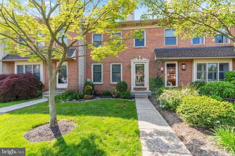 3909 Seneca Ct, Skippack, PA 19474