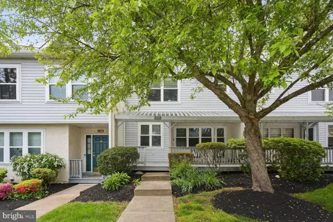 177 Barley Sheaf Ct, East Norriton, PA 19403