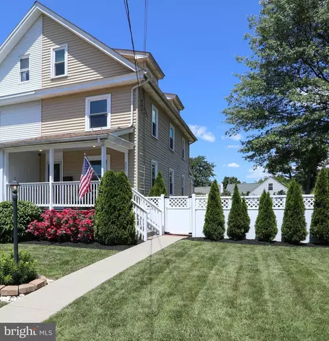 221 S 6th St, North Wales, PA 19454
