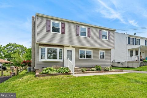 1633 Ridgeway Ave, Willow Grove, PA 19090