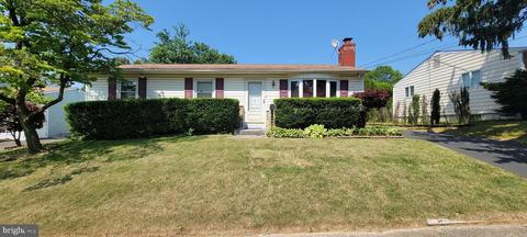 2977 Carnation Ave, Willow Grove, PA 19090