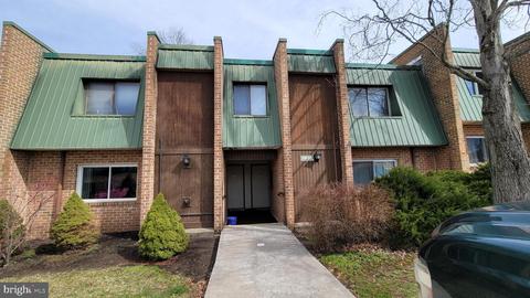 1511 Meadowview Ln #1511, Mont Clare, PA 19453