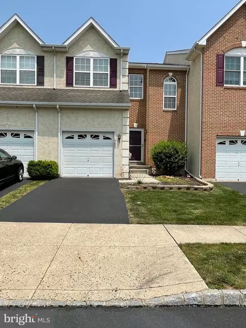 4003 Sarah Ct, Collegeville, PA 19426