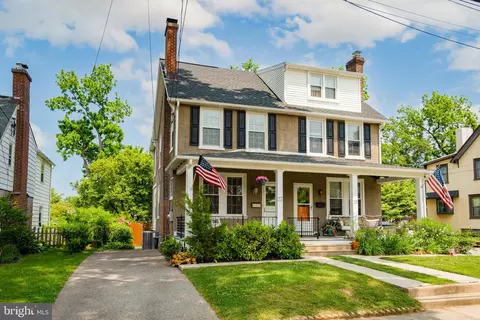 27 Weiss Ave, Flourtown, PA 19031