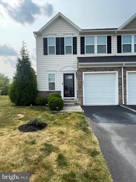 150 Tulip Ln, Gilbertsville, PA 19525