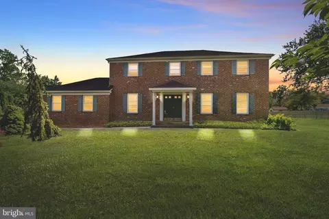 340 Township Line Rd, Blue Bell, PA 19422