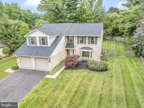 536 Village Cir, Blue Bell, PA 19422