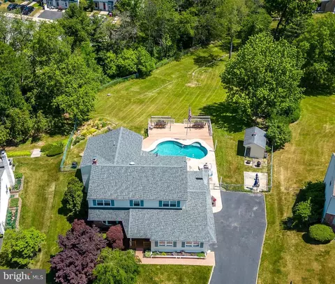310 Farm Cir, Eagleville, PA 19403