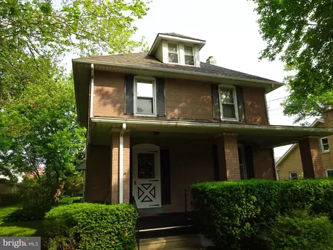 55 W Lincoln Ave, Hatfield, PA 19440