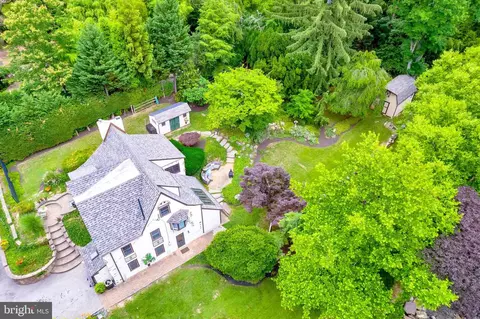 1016 Trinity Ln, Conshohocken, PA 19428
