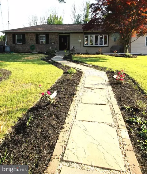 1082 Mitch Rd, Pottstown, PA 19464
