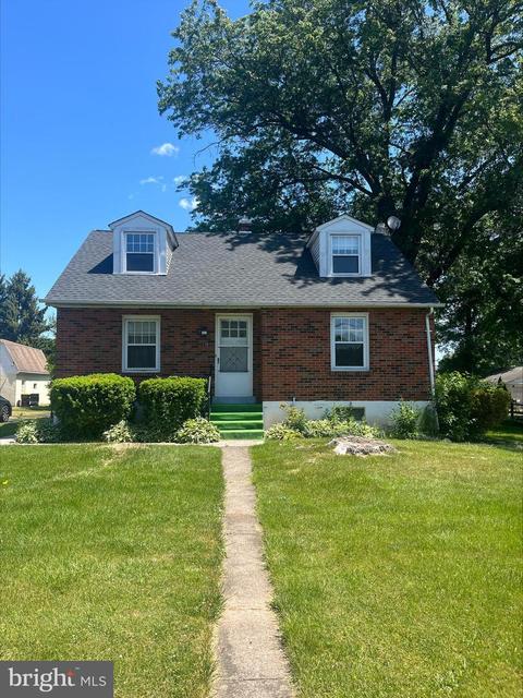 2917 Diamond St, Hatfield, PA 19440