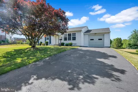 82 Egypt Rd, Norristown, PA 19403