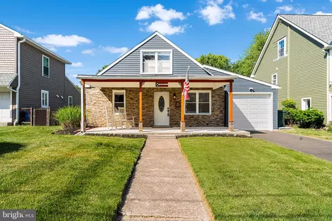 2067 Wharton Rd, Glenside, PA 19038