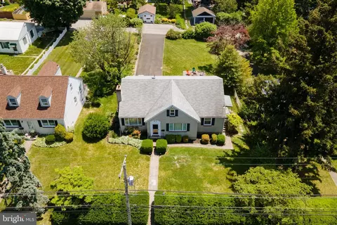 729 N Easton Rd, Glenside, PA 19038