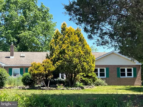 2136 Mack Rd, East Greenville, PA 18041